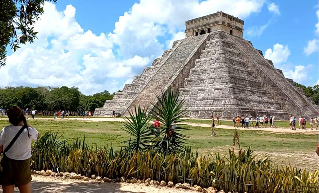 castillo de chichen itza